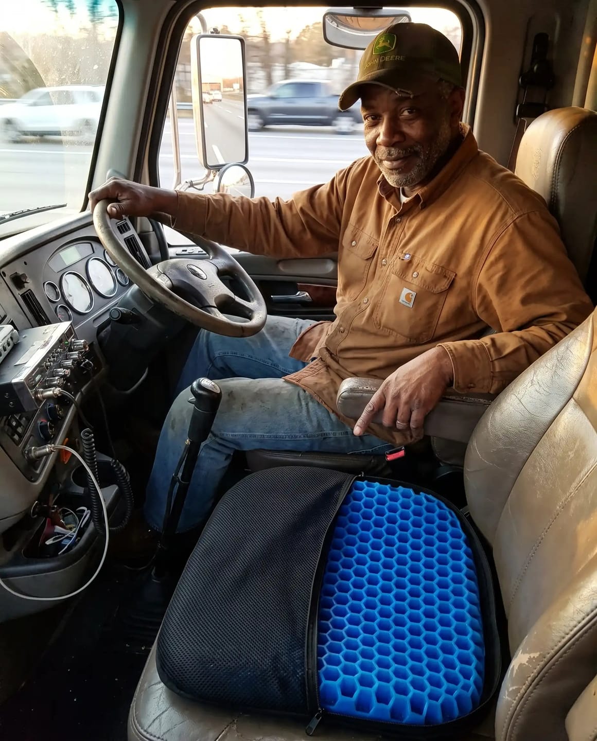 Customer photo review of Easen SitRelief™ —Built for the 14-Hour Shift