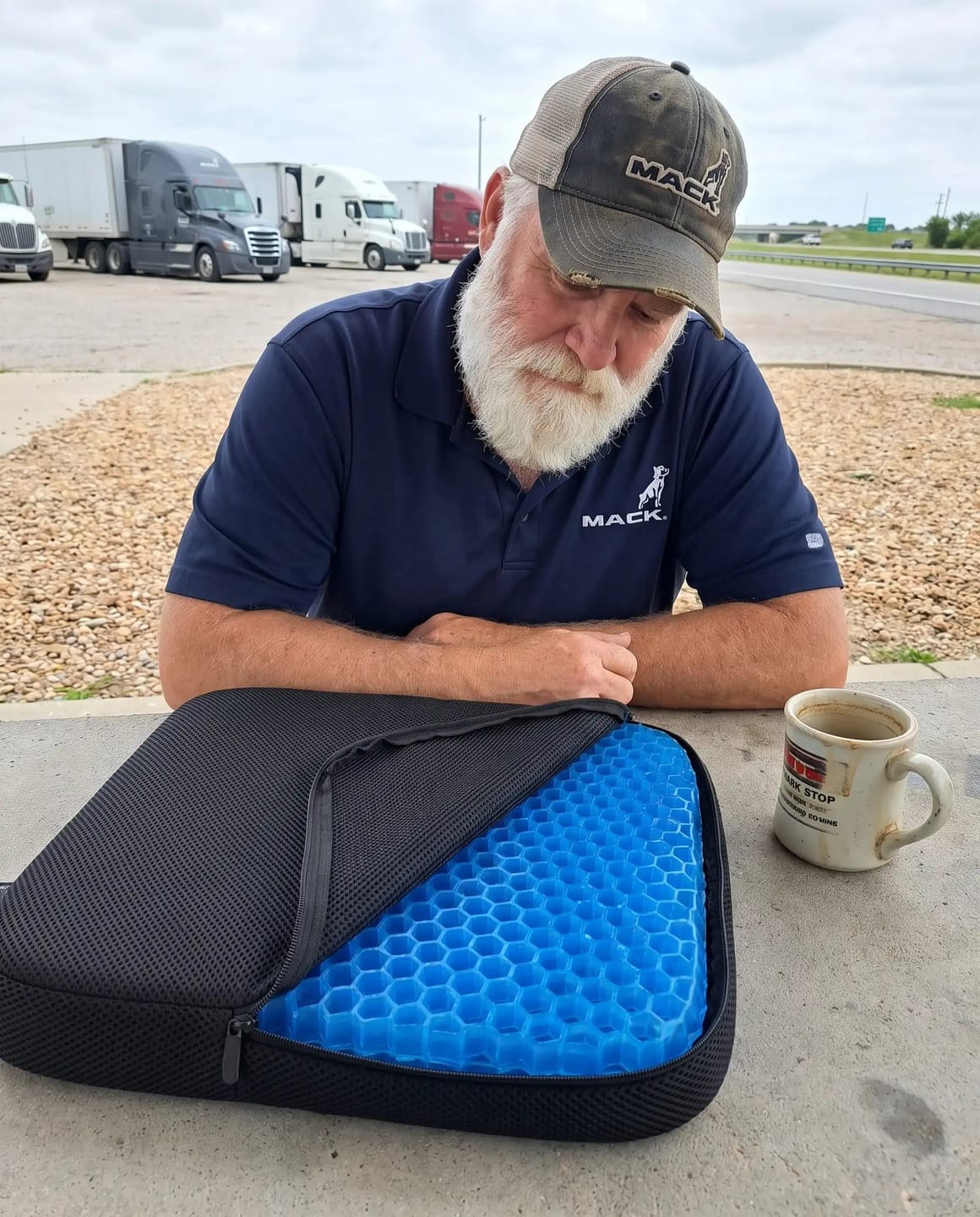 Customer photo review of Easen SitRelief™ —Built for the 14-Hour Shift