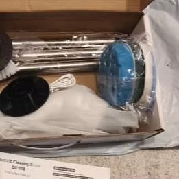 Customer photo review of Arelvoza PowerScrub™ - 9 in 1 Cordless Electric Spin Scrubber