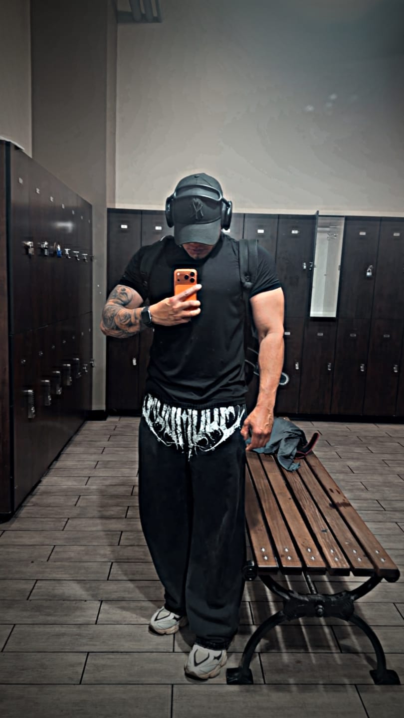 Customer photo review of 4334 - AeroTech Fitted Tees