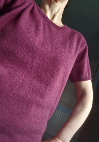 Customer photo review of Brand New Mulberry Purple Cashmere Crew Neck T-Shirt Small UK 8-10