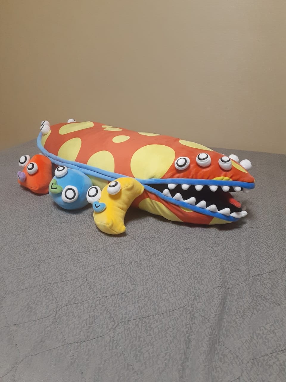 Customer photo review of Gloink Queen Plush