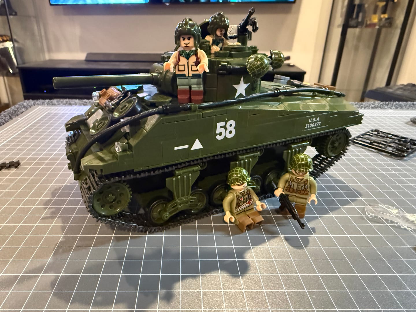 Customer photo review of M4A3 Sherman | 1175 PCS