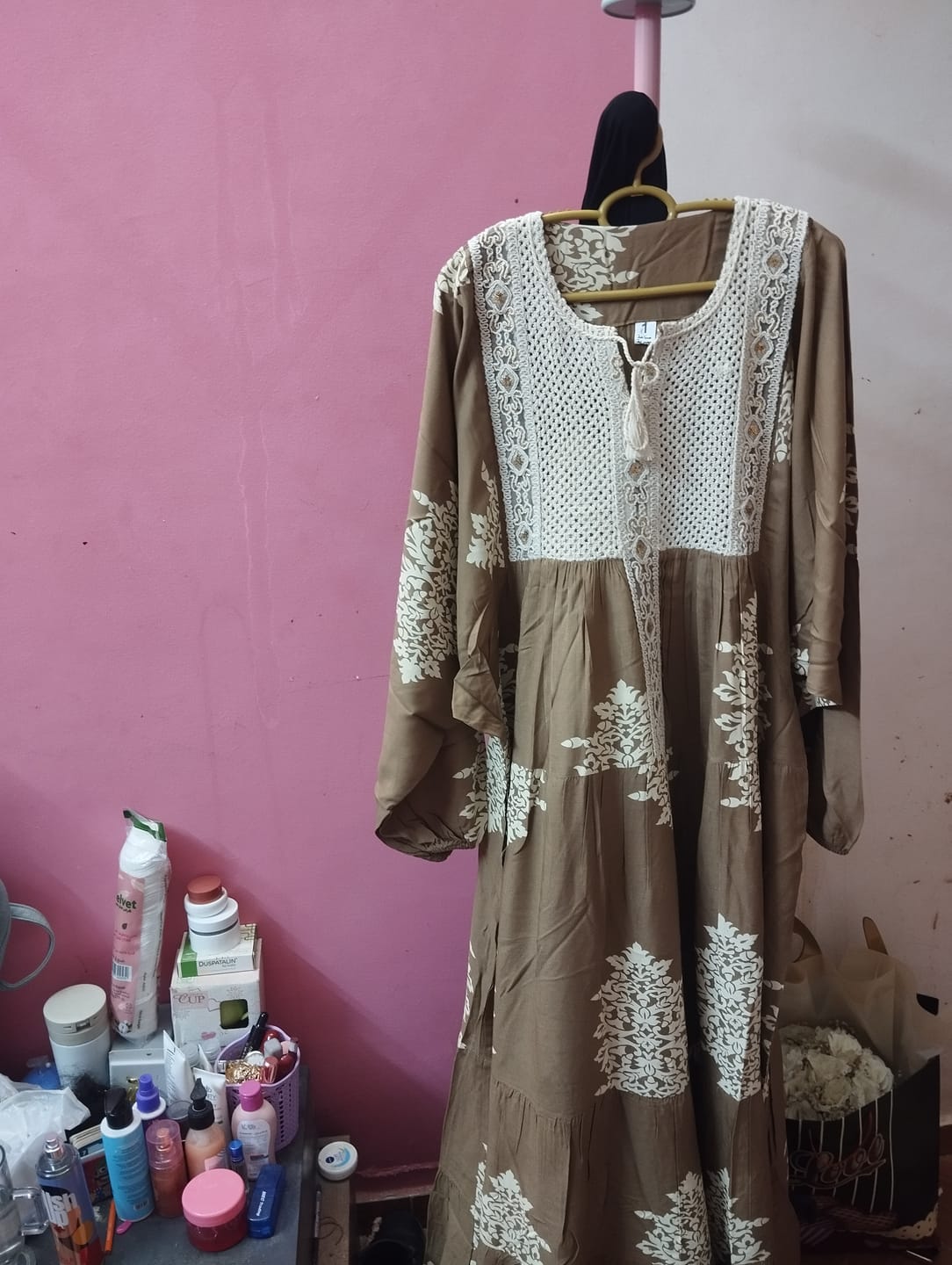 Customer photo review of عباية يقين