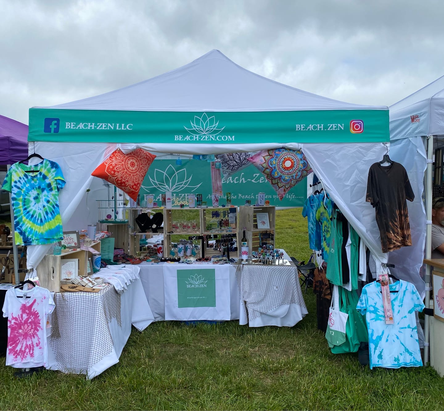 Customer photo review of Custom 10×10 Canopy Wrap Banner for Vendor Tents