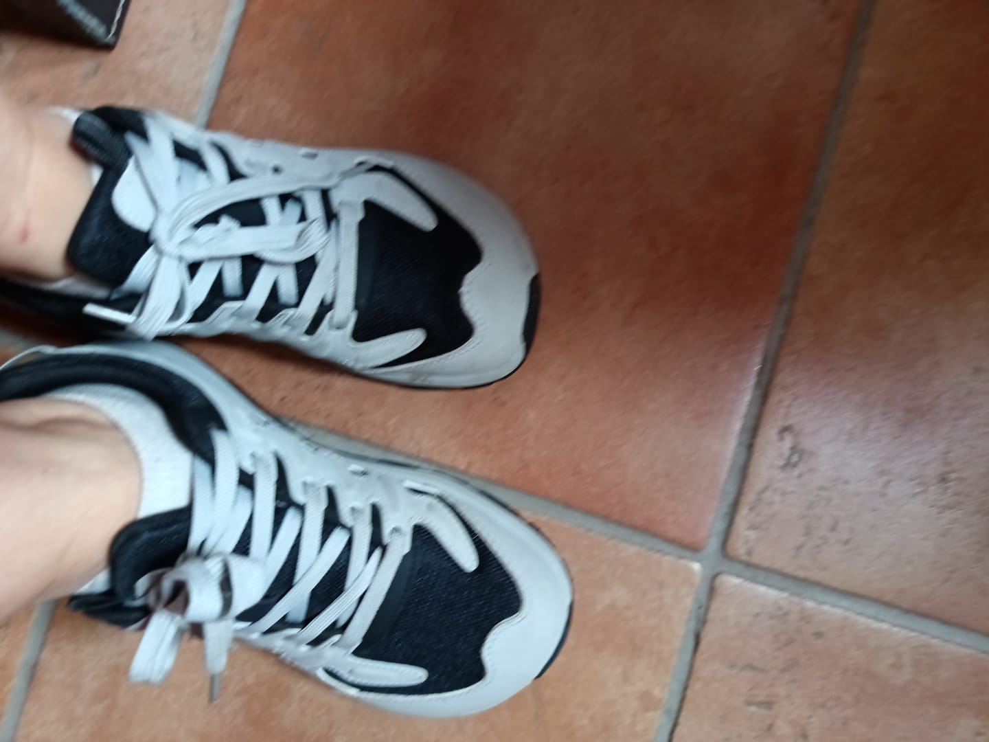 Customer photo review of Peak - Zapatos De Punta Ancha