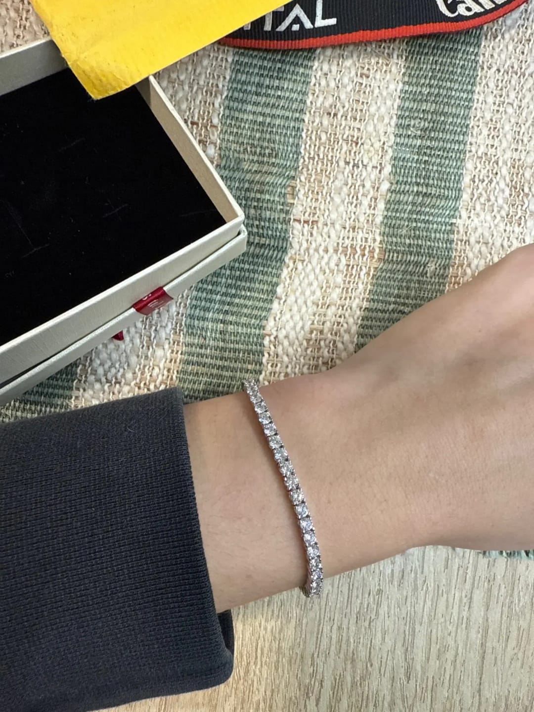 Customer photo review of Bracelet tennis (argent)