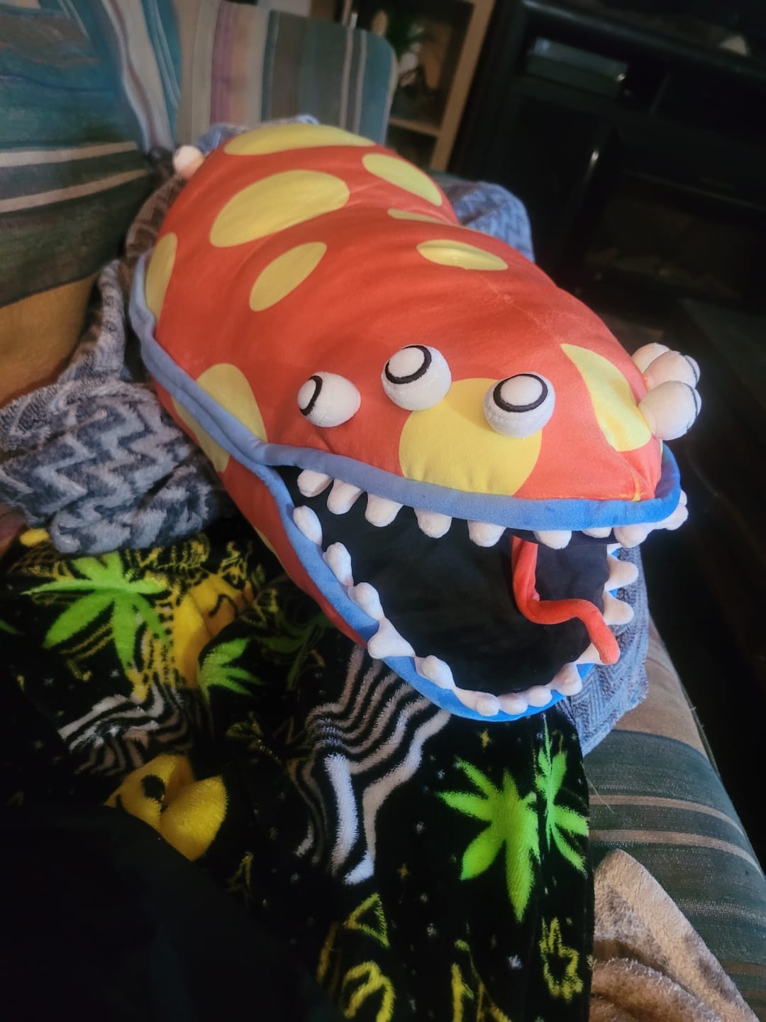 Customer photo review of Gloink Queen Plush