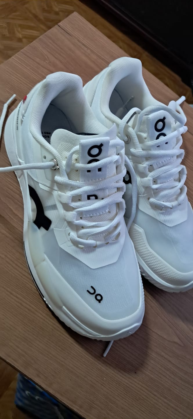 Customer photo review of Roger Pro 2 All White - RPW