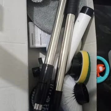 Customer photo review of Arelvoza PowerScrub™ - 9 in 1 Cordless Electric Spin Scrubber