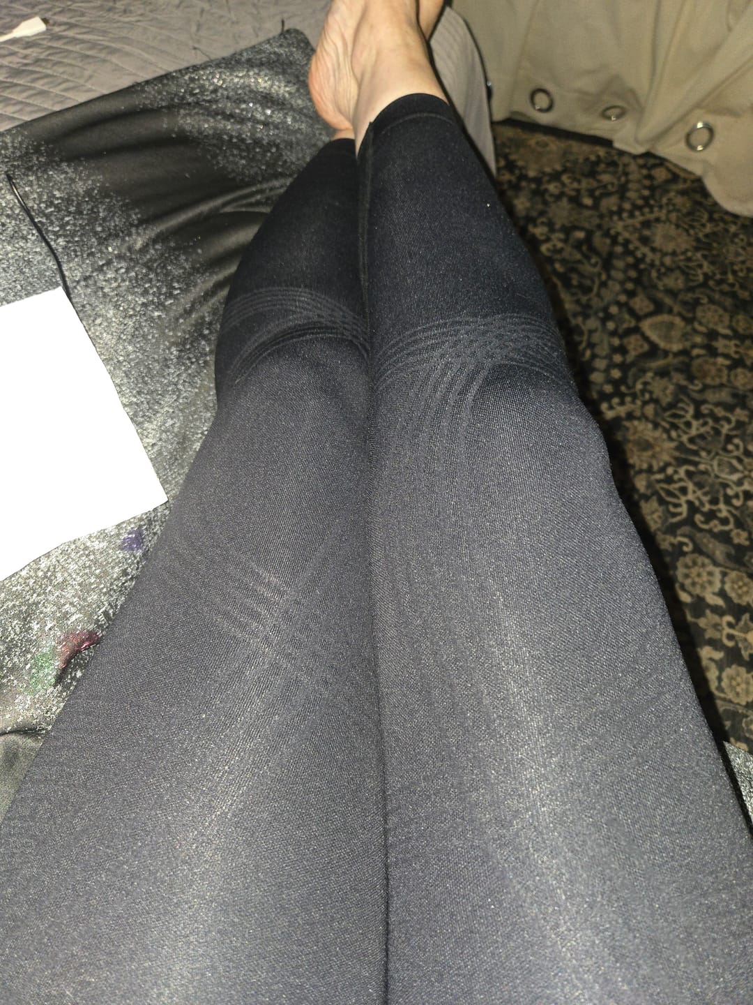 Customer photo review of 3D CelluSmooth High-Waisted Anti-Cellulite Ankle Legging | Silix