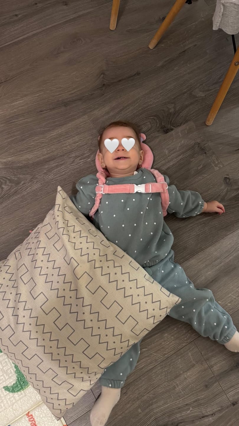 Customer photo review of Bebeya® Раница възглавница