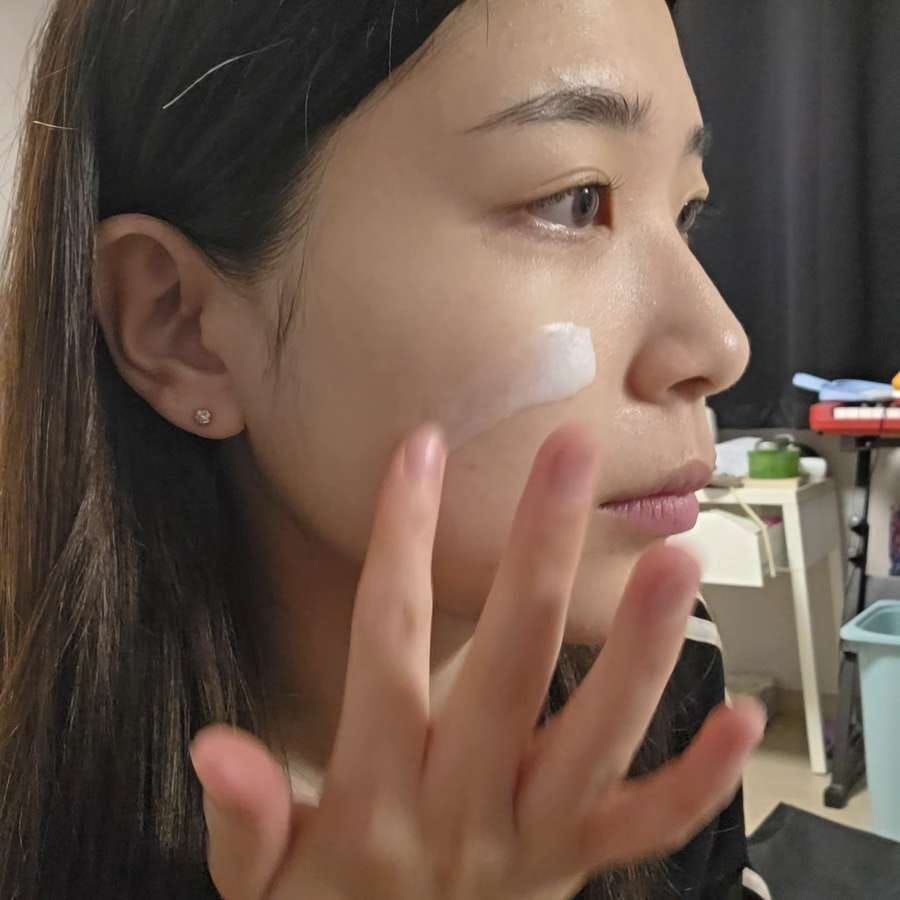 Customer photo review of HM+Barrier™ Face Cream