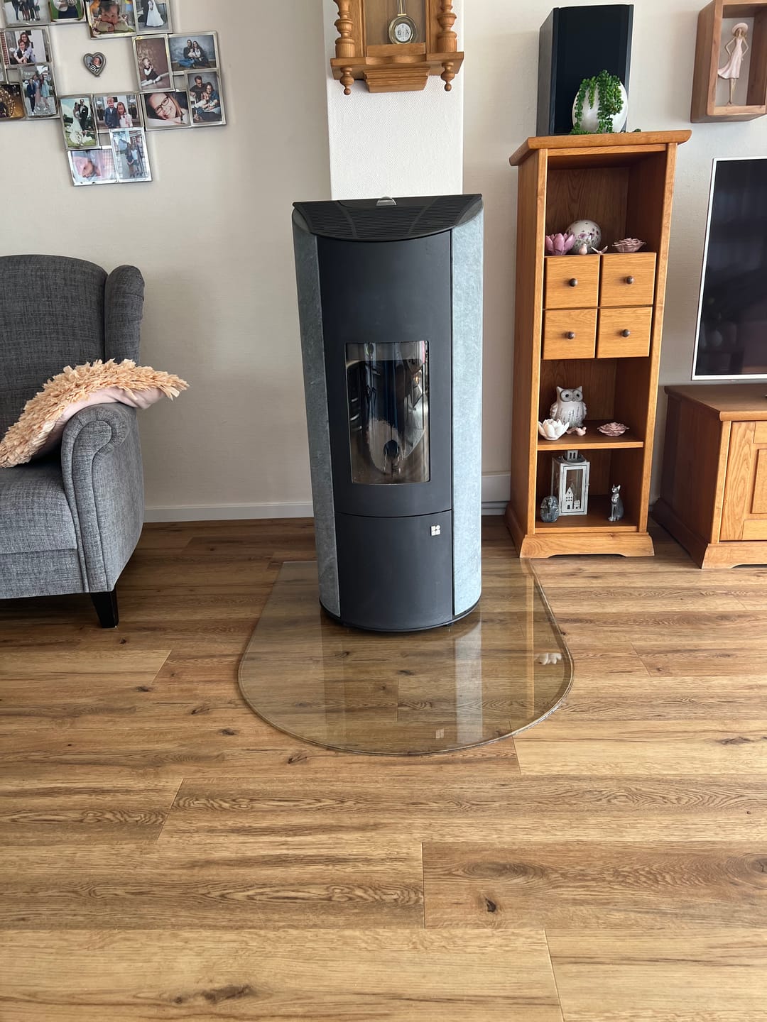 Customer photo review of Glasplatte Kamin, Funkenschutzplatte Glas für Kaminofen - Rundbogen