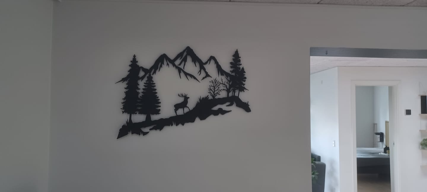 Customer photo review of Décoration Murale en Métal - Montagne et Cerf