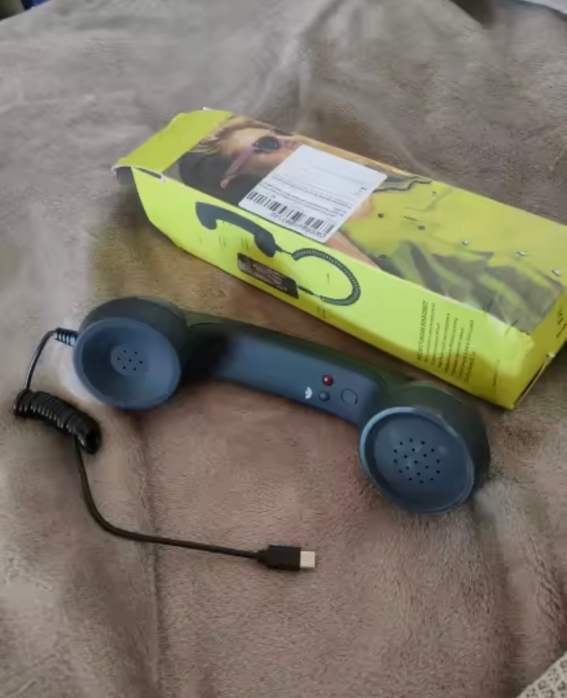 Customer photo review of RetroTalk™ - Auricular Clásico Vintage