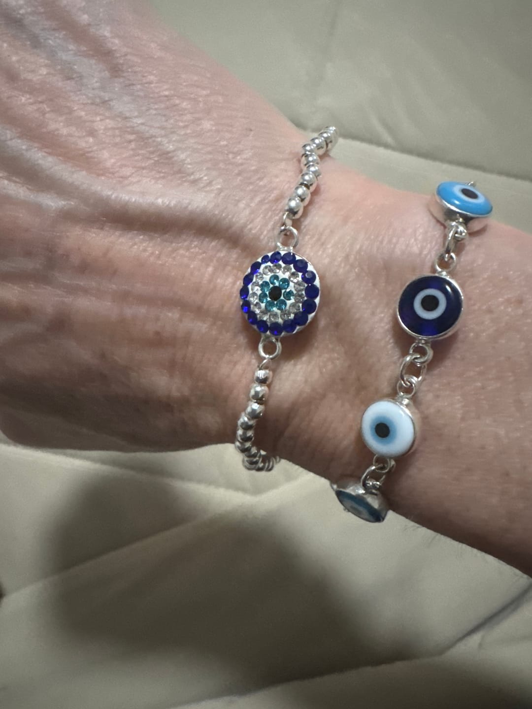 Customer photo review of Brazalete Ojo turco engarzado