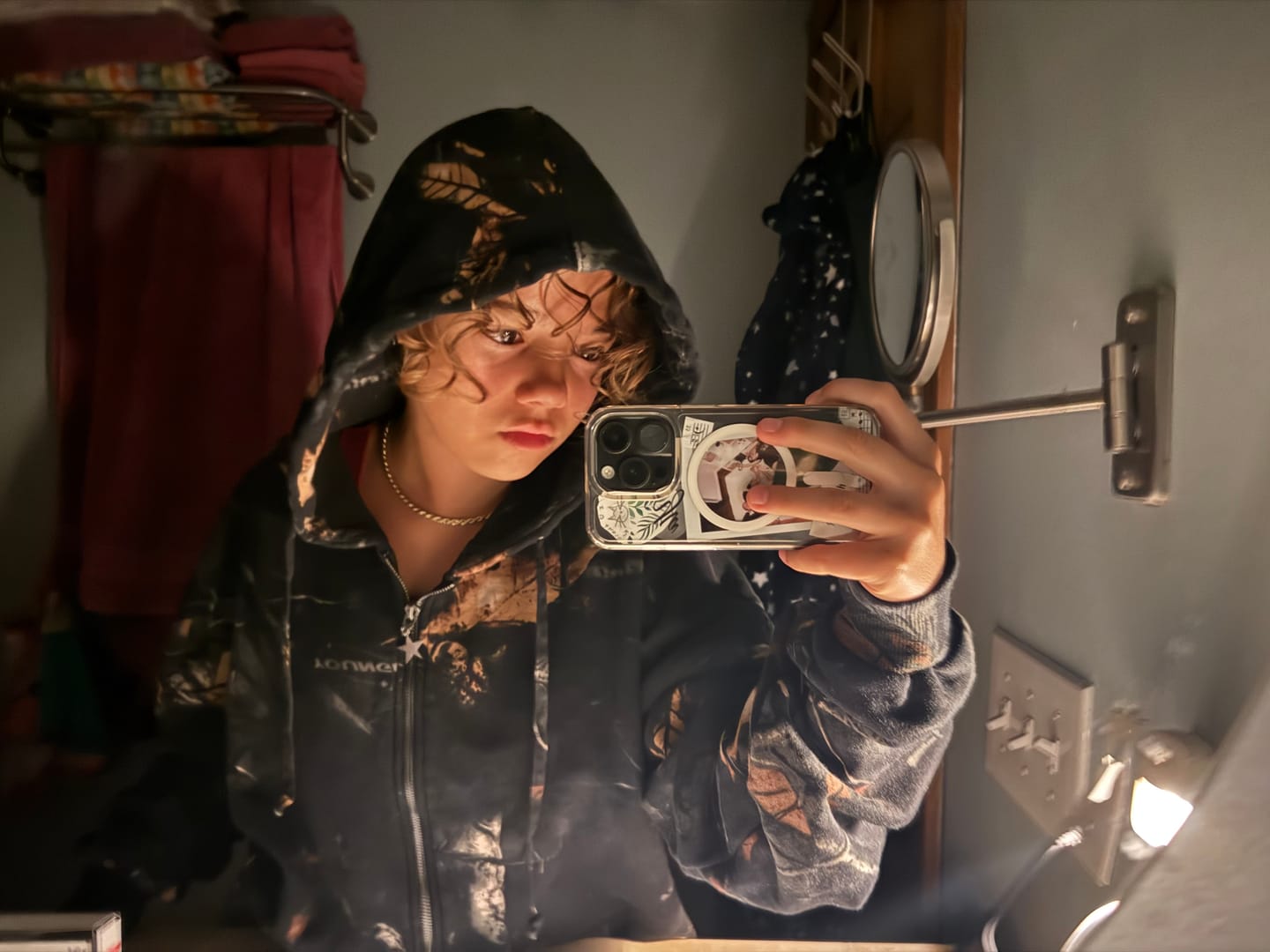 Customer photo review of W533 Flashback Zip Hoodie