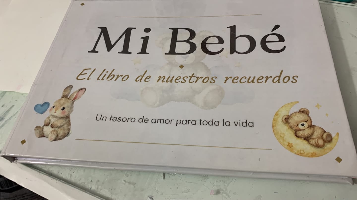 Customer photo review of Journal de Recuerdos Mamá y Bebé