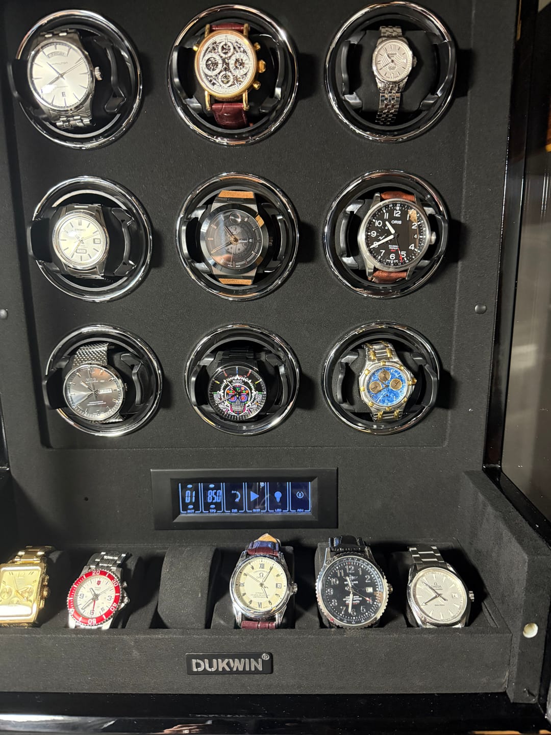 Customer photo review of VISTA - Premium 9 Watch Winder with Fingerprint Lock & Extra Storage - Black