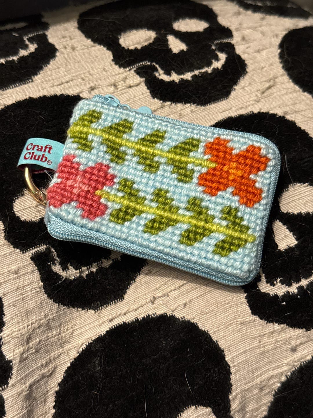 Customer photo review of BEGINNER BLOOMS - Needlepoint Taster Pouch Kit