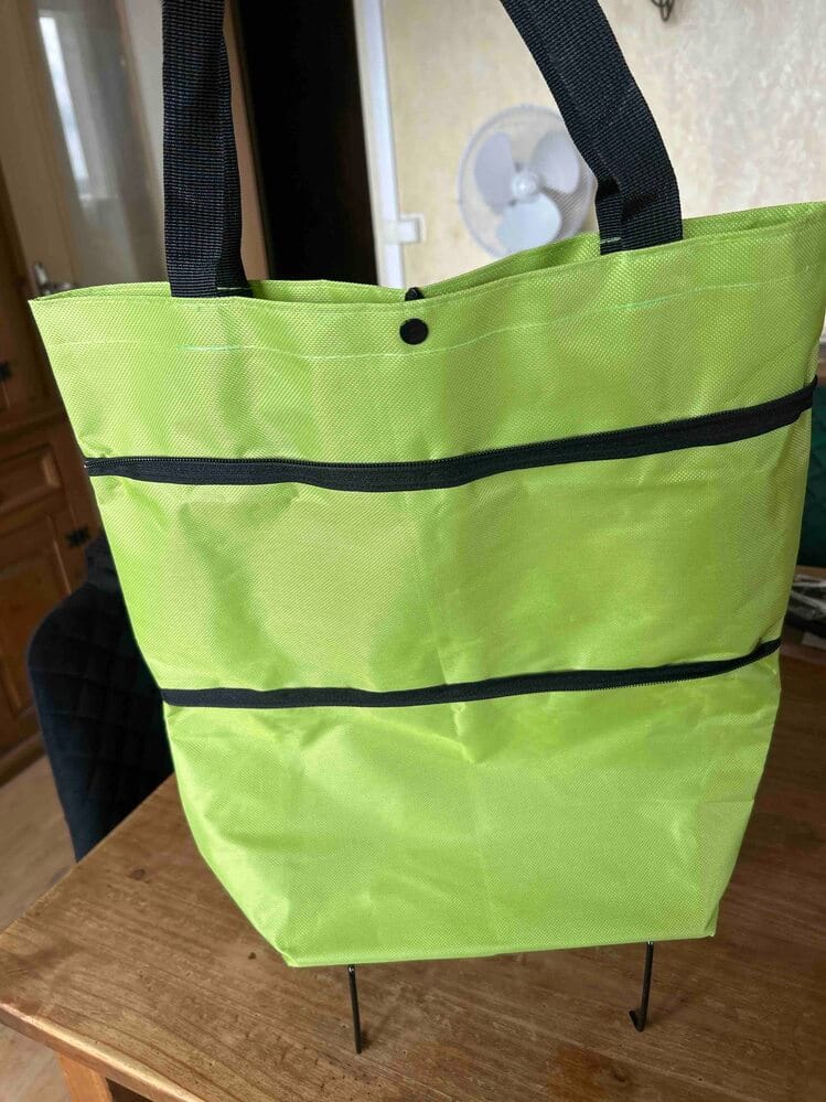 Customer photo review of FlexiBag™ - Bolsa de Compra Plegable con Ruedas