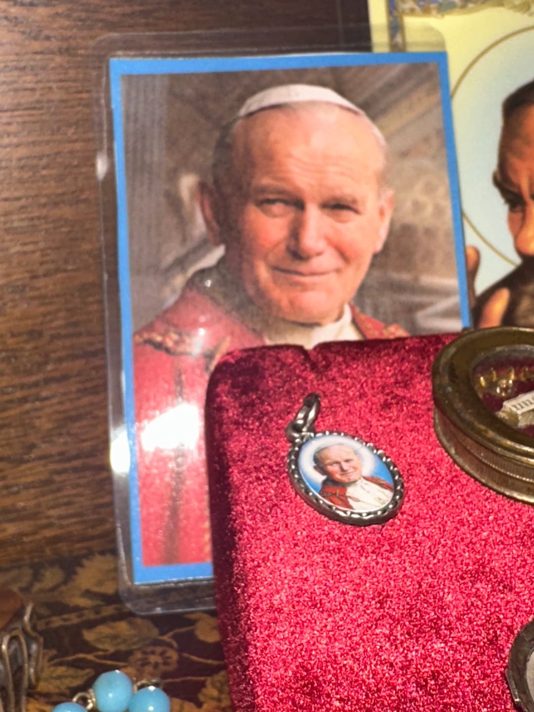 Customer photo review of St. John Paul II Canonization Medal – 2nd Class Relic Ex-Indumentis