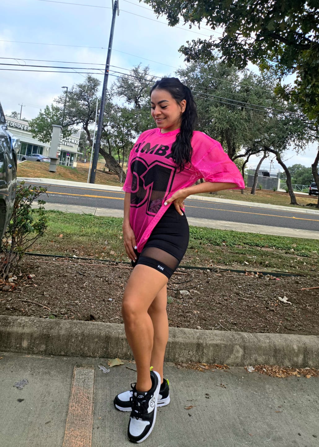 Customer photo review of Ultrabright Oversized Mesh V-Neck Top