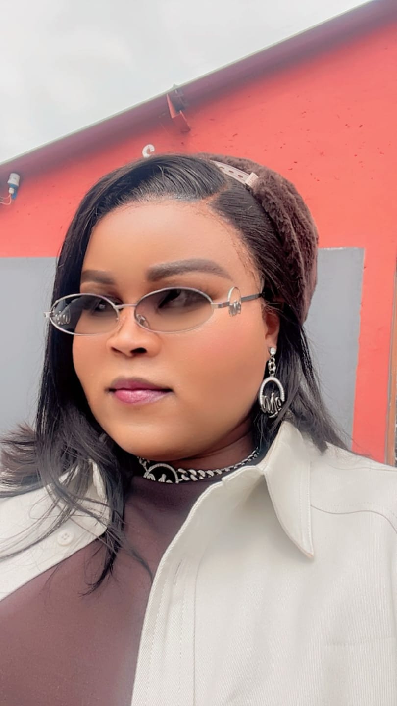 Customer photo review of Muse Logo Sunglasses – Silver Edition