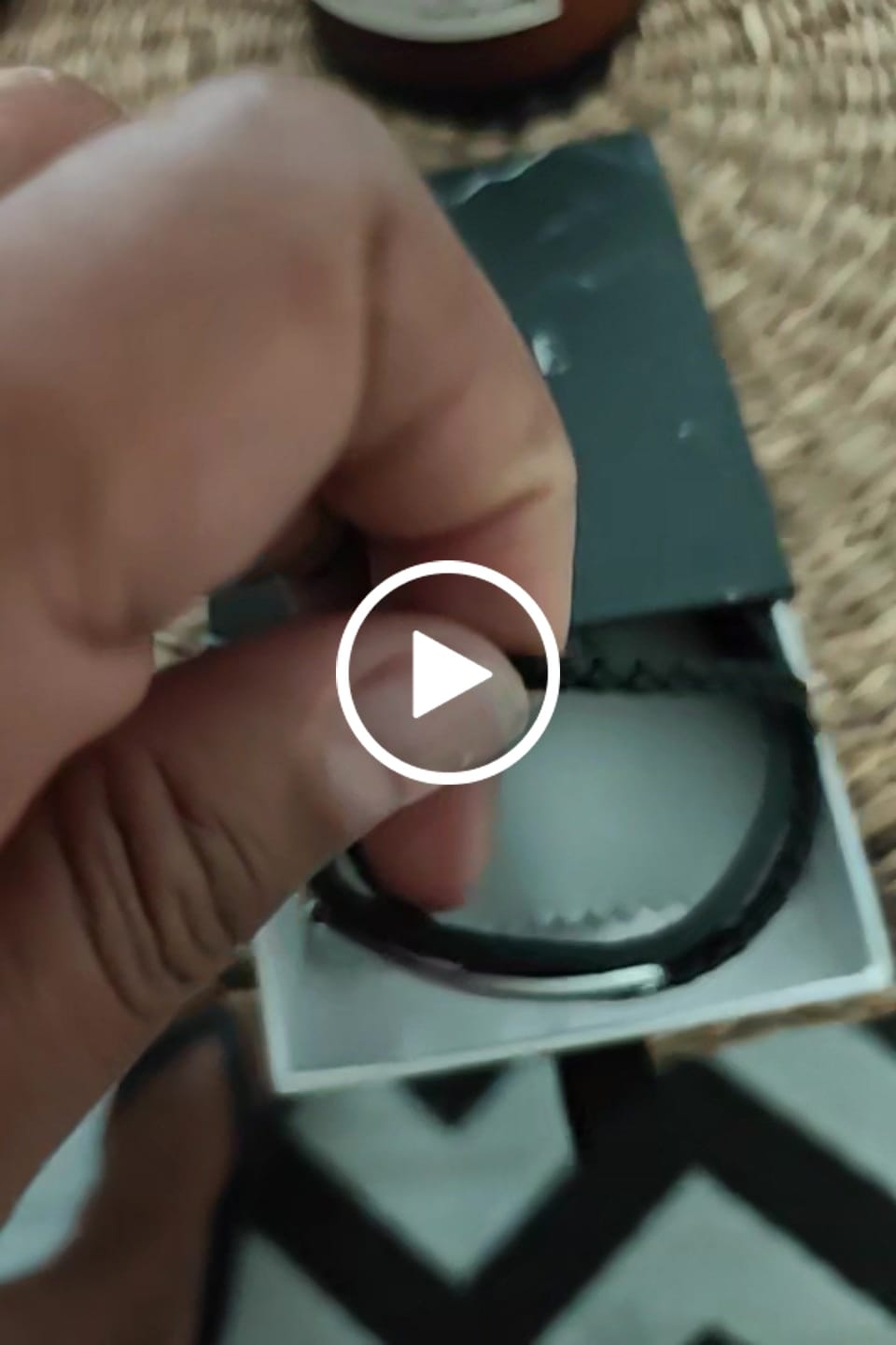 Customer video review of Pulsera Hombre Rebel - Personalizado
