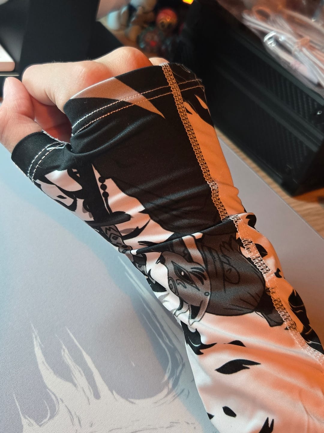 Customer photo review of Wraith Esports Arm Sleeve