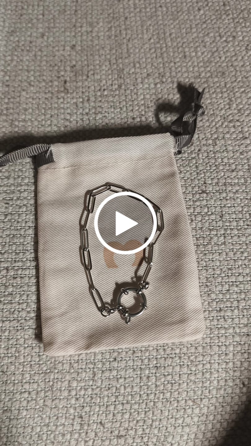Customer video review of Pulsera Eslabones Charm