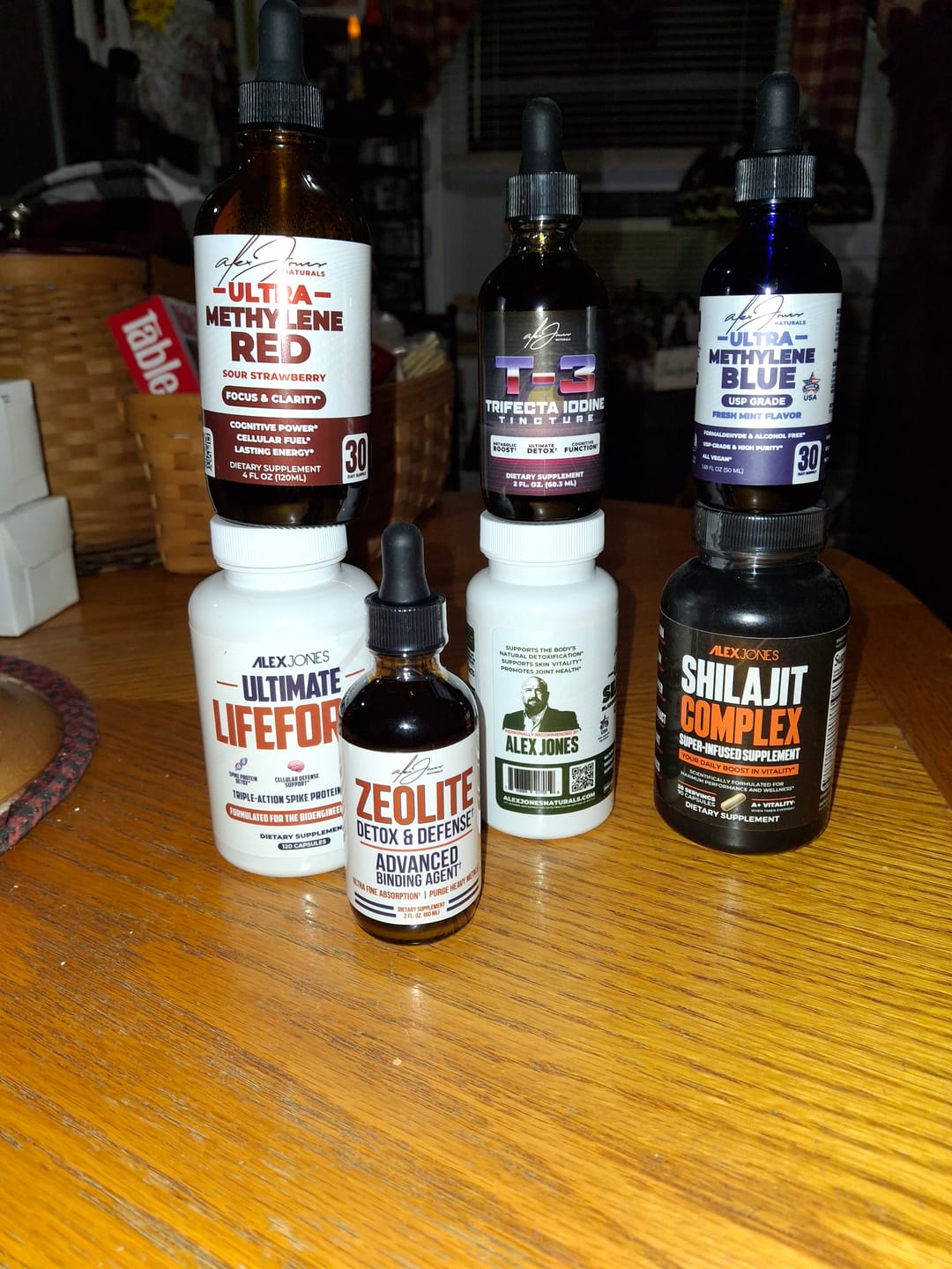 Customer photo review of The Ultra Methylene Red - Sour Strawberry (120ML) (30 Servings)