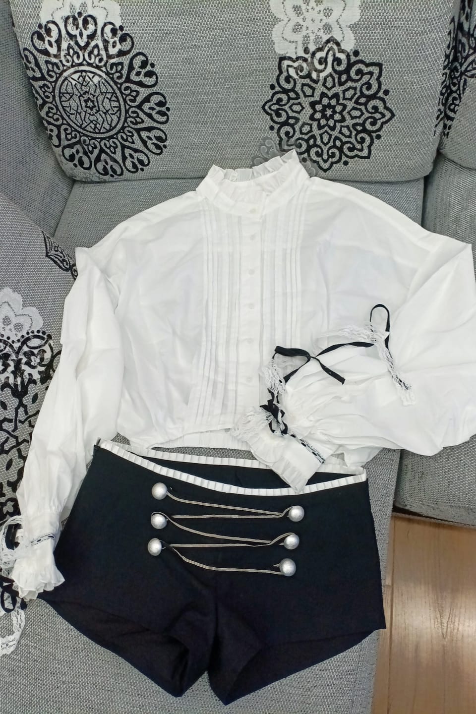 Customer photo review of WARDEN EDGE Victorian Ruffle Collar Cropped Blouse with Lace Sleeve Details
