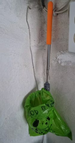 Customer photo review of Recolector Toilet portatil para perros