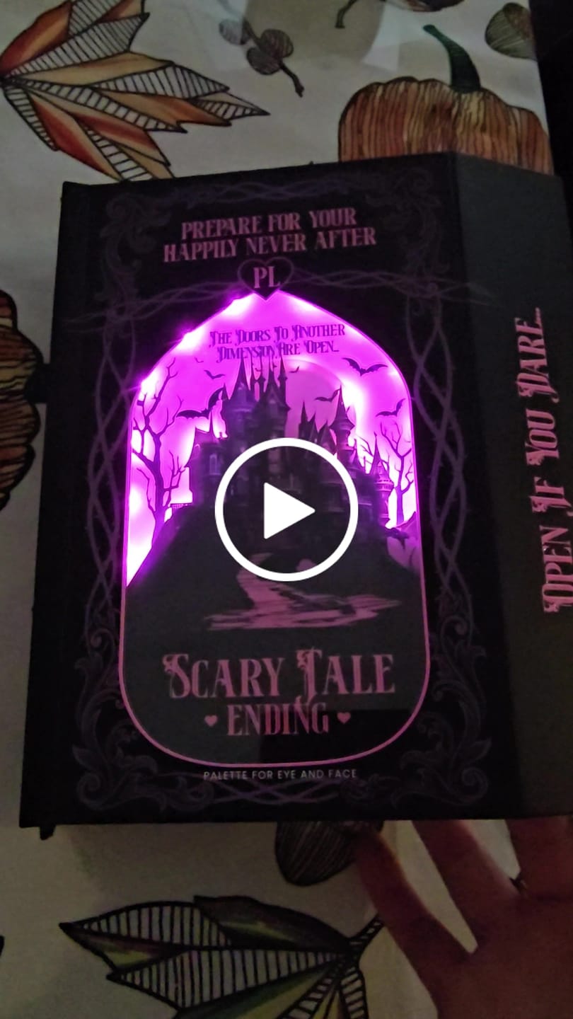 Customer video review of Scary Tale Ending Halloween Palette