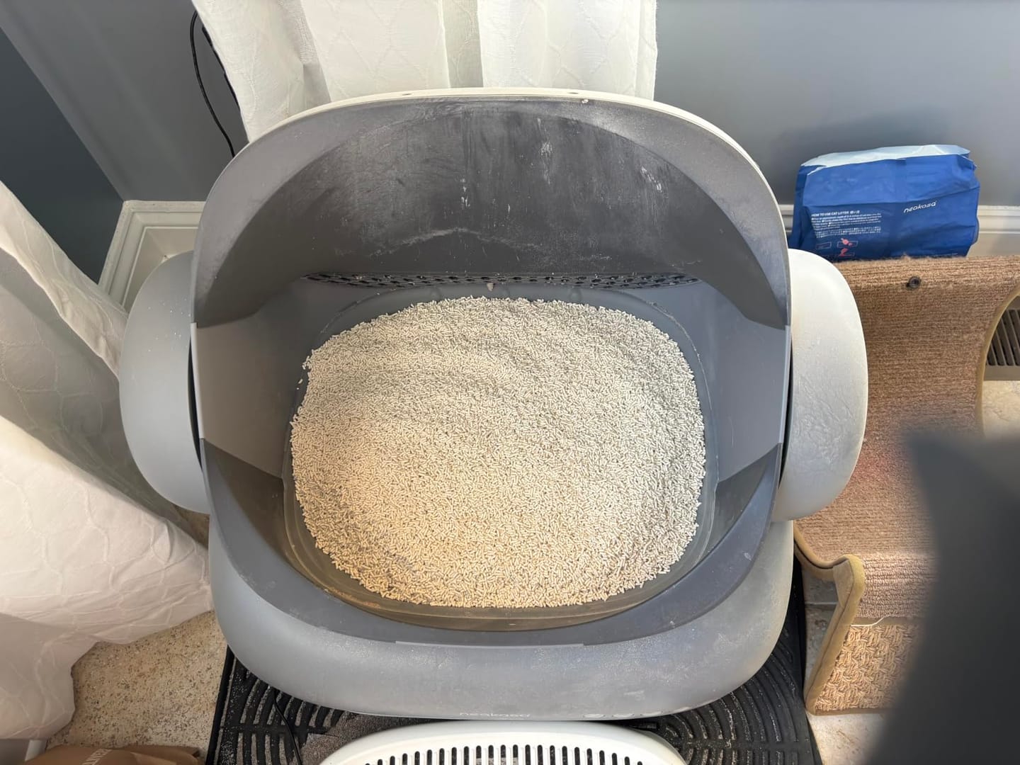 Customer photo review of Neakasa Pflanzliche Klumpstreu aus Tofu und Maniok – 2 × 2,7 kg