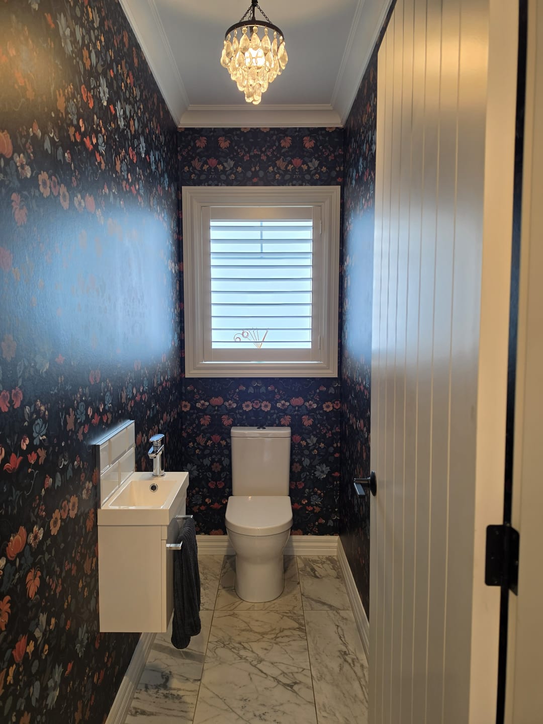 Customer photo review of Bocage Wallpaper - Midnight