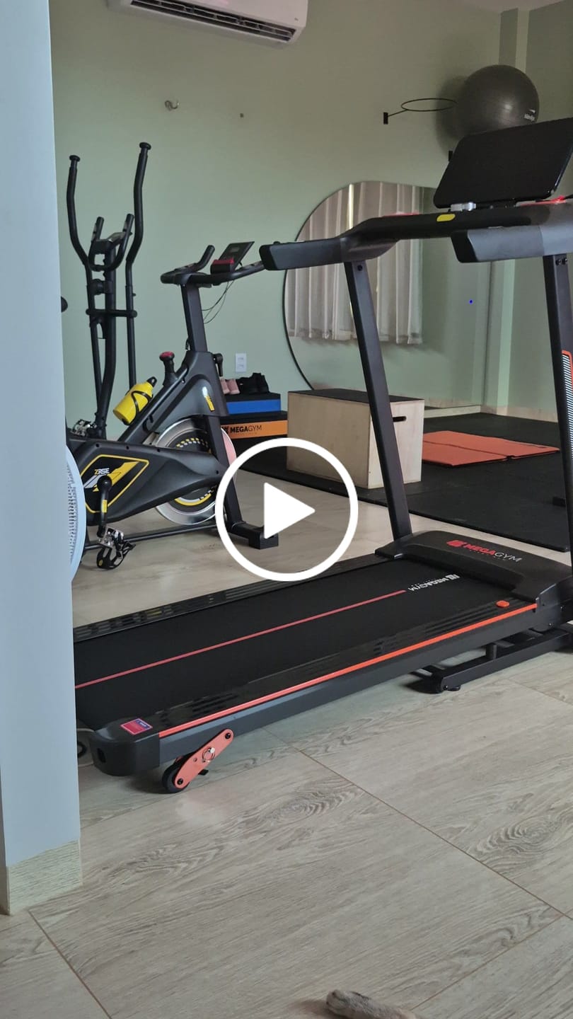 Customer video review of Esteira Ergométrica Elétrica Smart Pace 14km/h | Motor 2.5 HP | Bluetooth |Suporta até 120kg