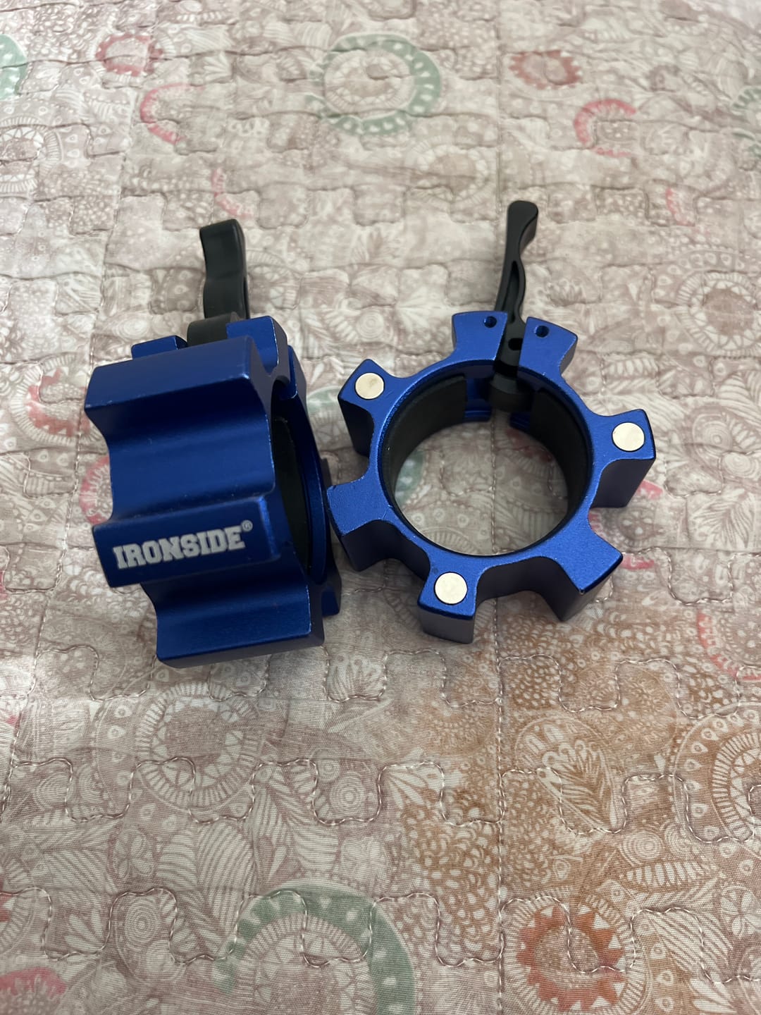 Customer photo review of Collarines Magnéticos de Aluminio IRONSIDE
