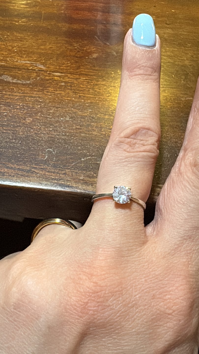 Customer photo review of Anillo Circonita Oval