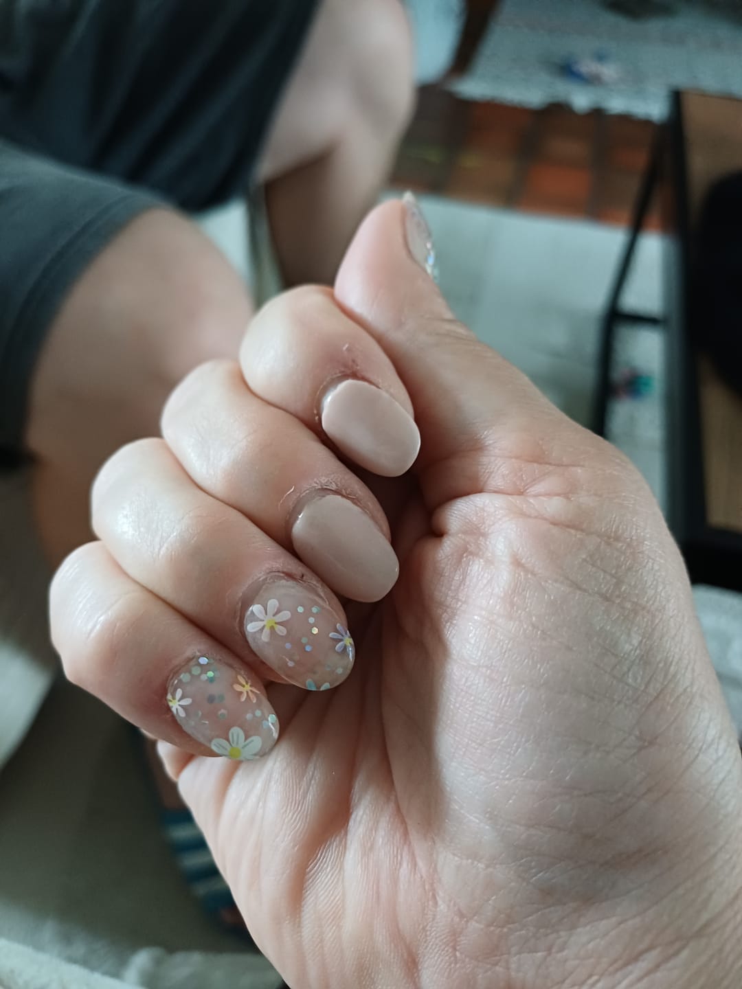 Customer photo review of Floral Dream UV-Free Gel Wrap