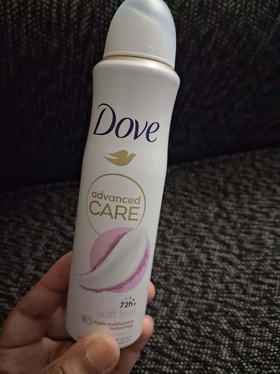 Customer photo review of Dove Advanced Care Antiperspirant Spray 150 ml | Triple Moisturizing Technology