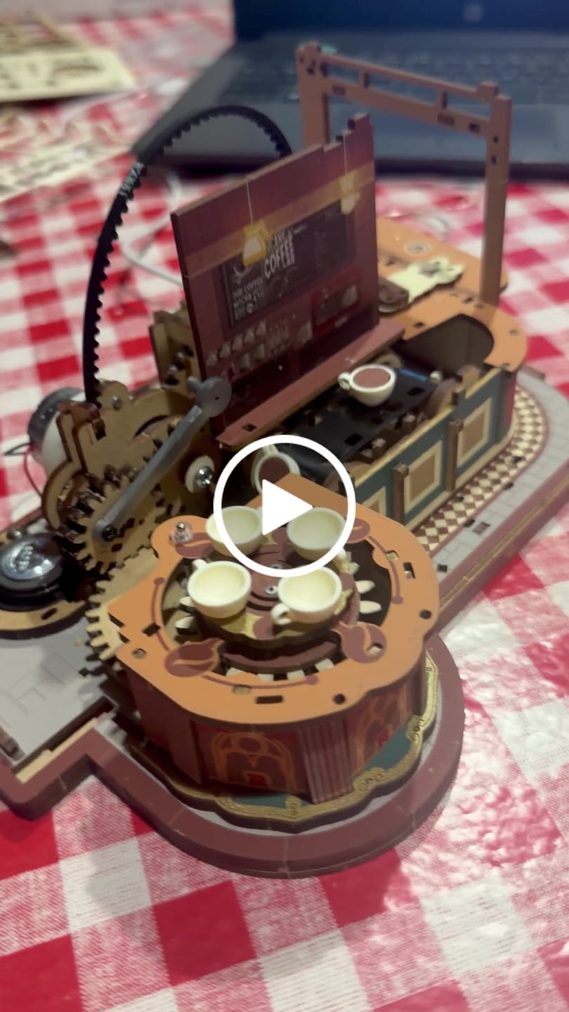 Customer video review of Rokr Magic Amusement Park - Puzzle 3D Dream Coffee Factory