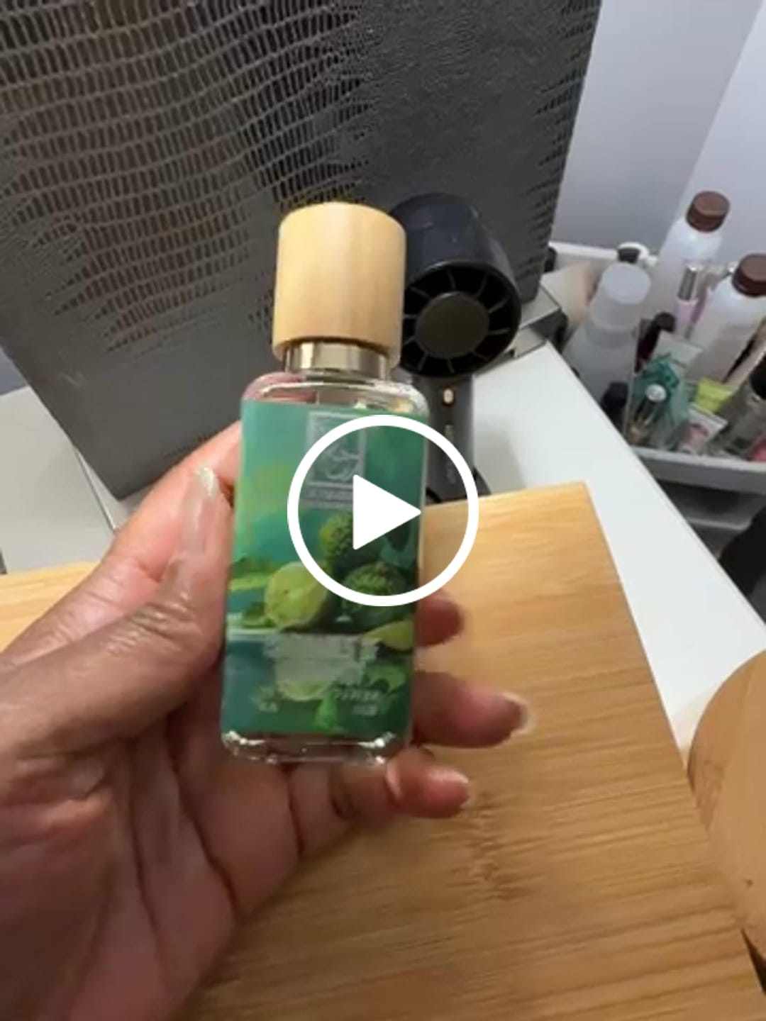 Customer video review of 22 Shades of Bergamot