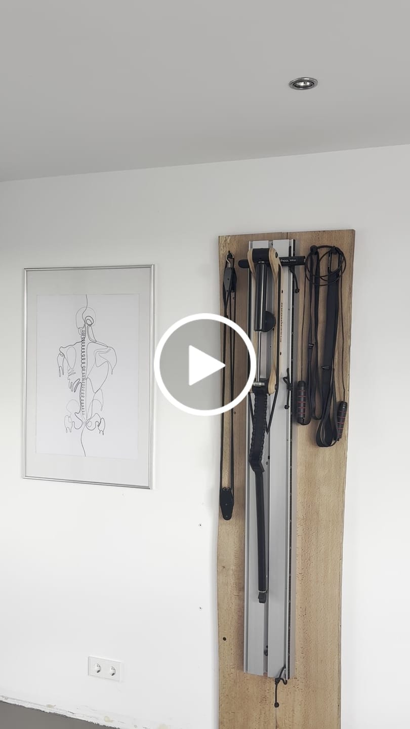 Customer video review of Rücken Anatomie Minimalist