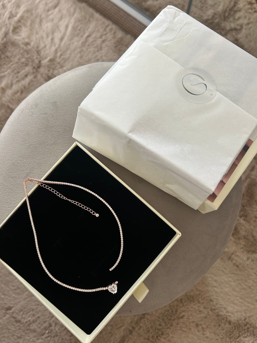 Customer photo review of Choker tennis cœur blanc - ROSE
