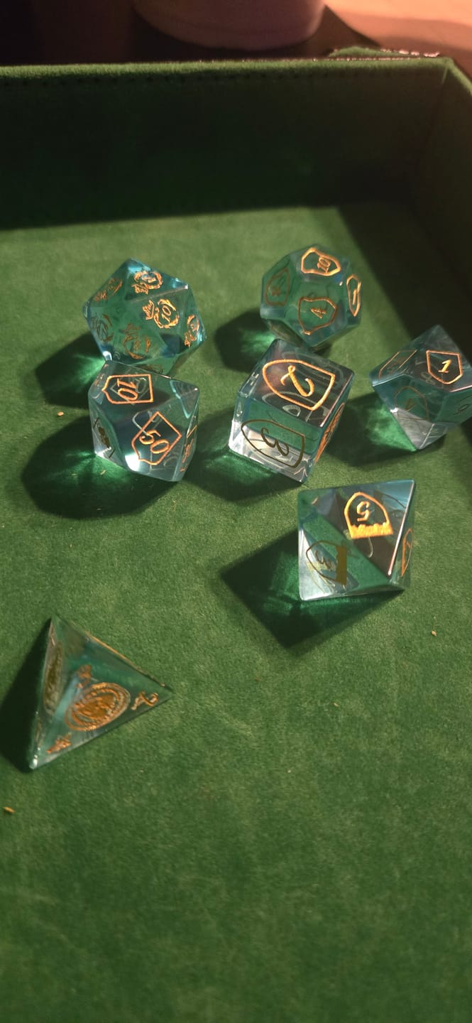 Customer photo review of Frieren Glass Dice Set