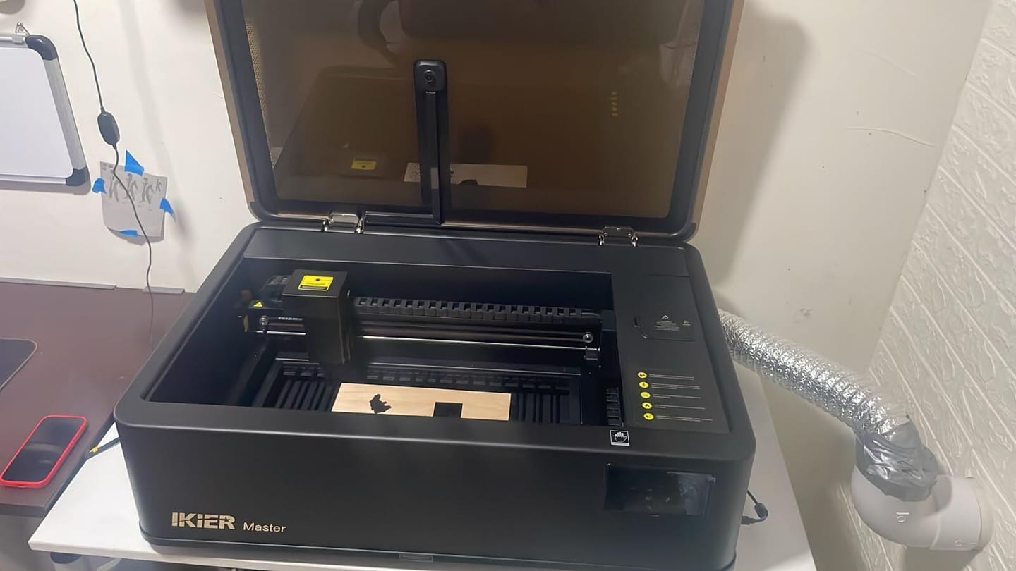 Customer photo review of Cortadora láser de CO₂ iKier Master de 50 W