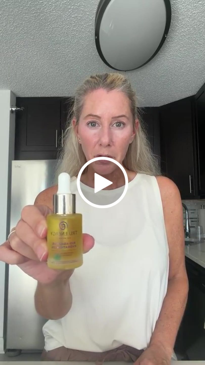 Customer video review of Bio-Adaptive Hydration Oil